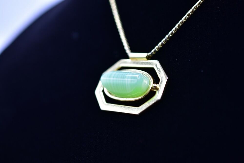 Whiting Davis Vintage Cabochon Necklace Pendant Green Stone Rock Signed BinK